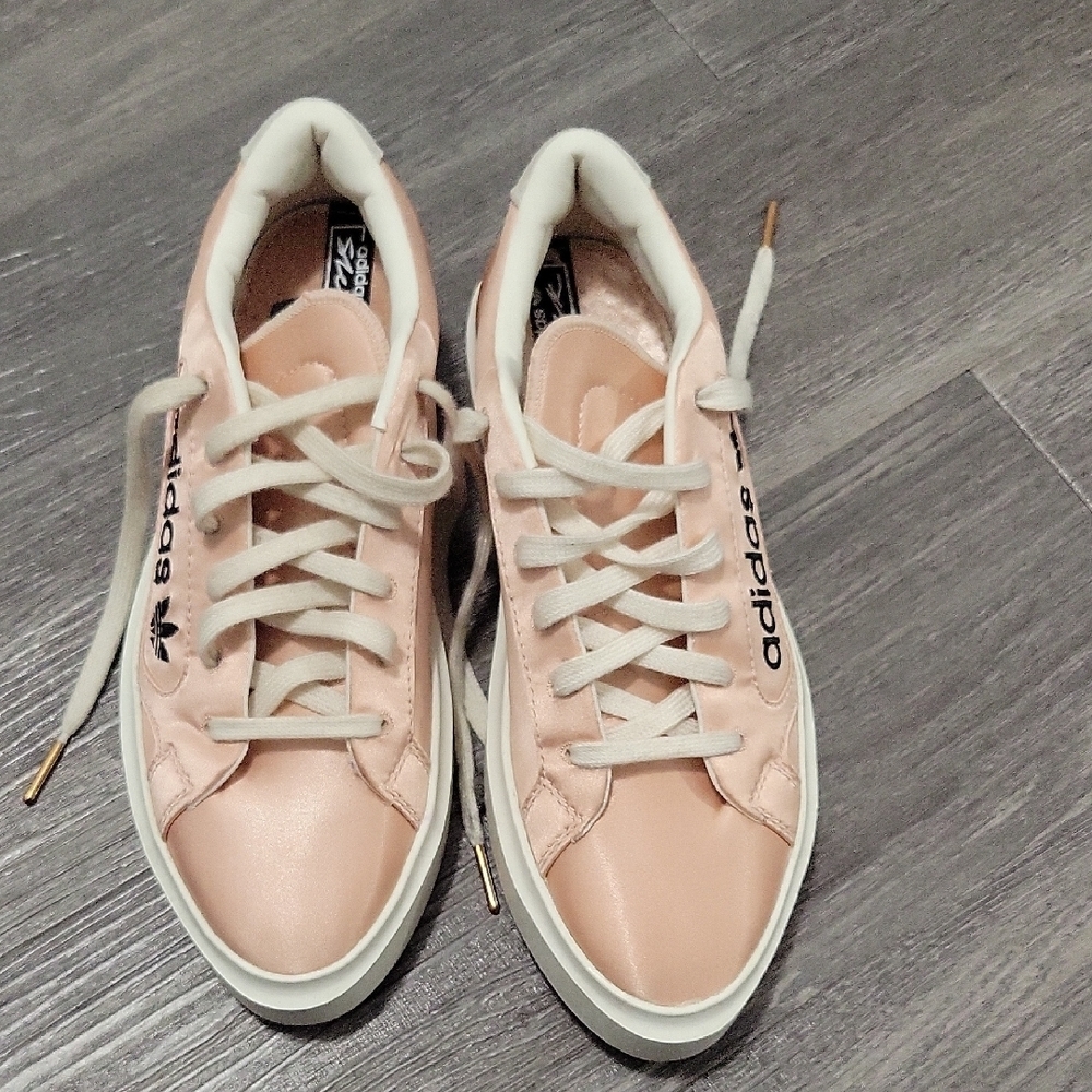 Adidas Women's Pink Sneakers